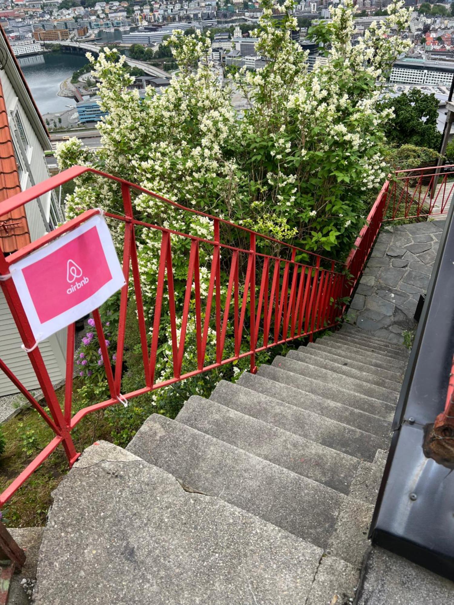 Fin Leilighet Med Parkering! Bergen Exterior foto
